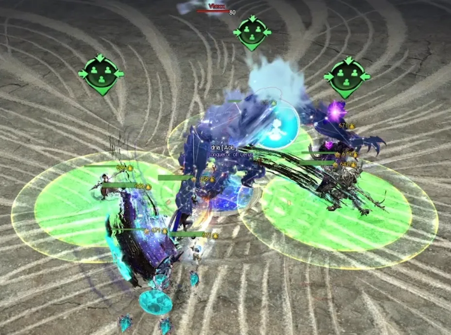 3 Person Green circles spaced out around Vloxx